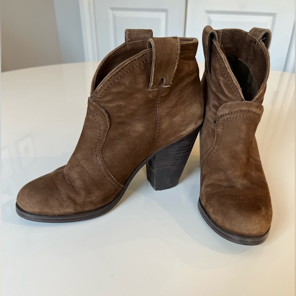 Vince Camuto Leather Heeled Boots
